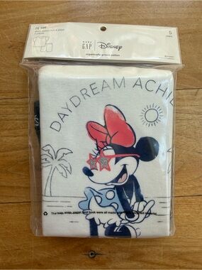 NWT/New Baby Disney x Gap "Daydream Achiever" PJ Set Size 5